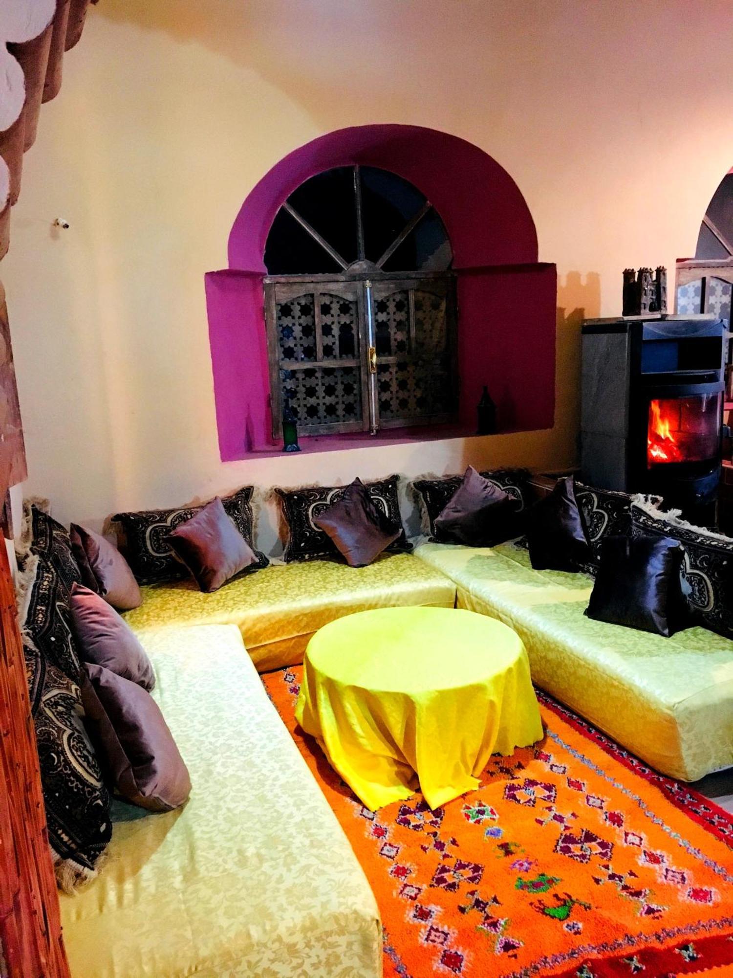 Kasbah Tiriguioute Hotel Скура Екстериор снимка