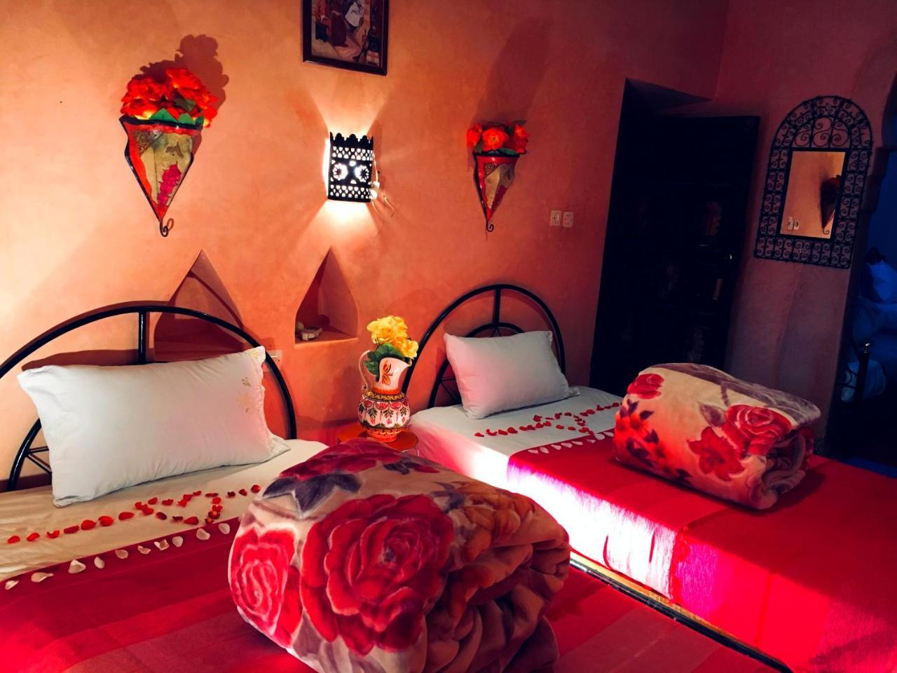 Kasbah Tiriguioute Hotel Скура Екстериор снимка